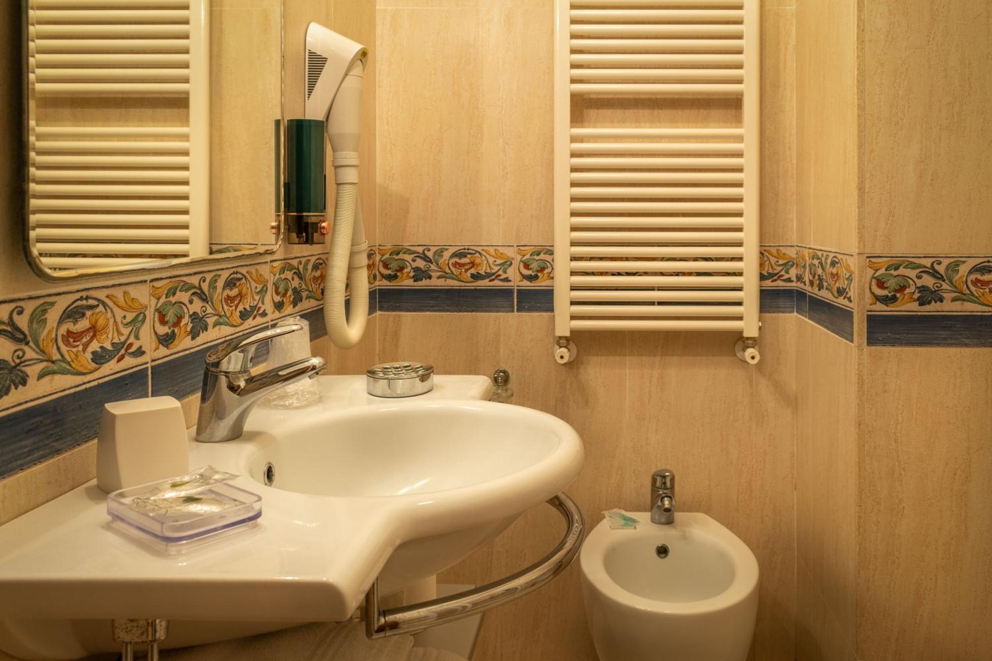 Hotel La Fonte Del Cerro Saturnia Kültér fotó